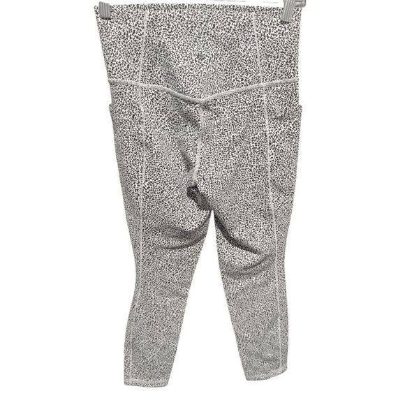 ATHLETA Salutation Stash II Textured Tight Size Small - Picture 4 of 4